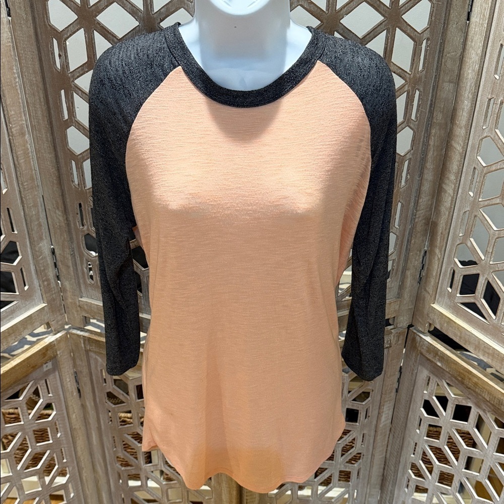 LuLaRoe Peach and Grey 3/4 Sleeve "Randy" Tee Semi Sheer Size Small